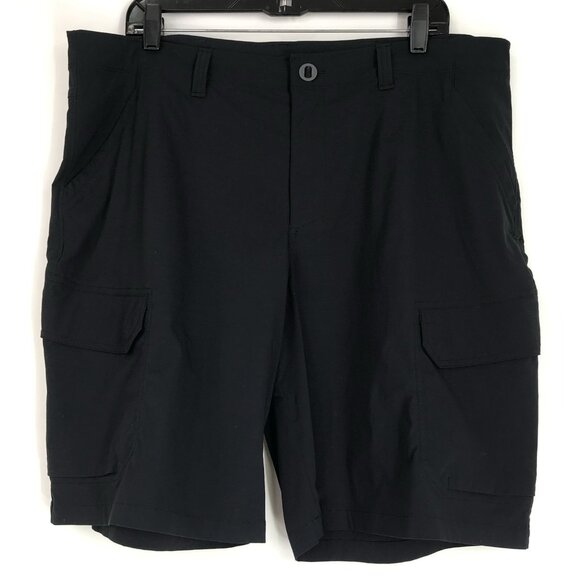 Under Armour Cargo Shorts Mens Size 40 Black Stretch Pockets - Picture 1 of 6